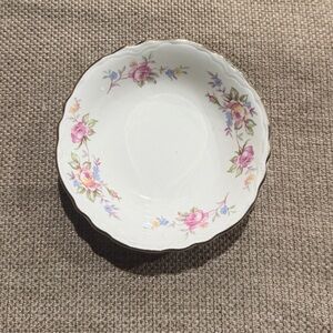 EUC Homer Laughlin China. Cashmere Fruit Bowls…set of 8.